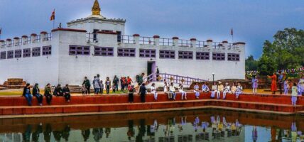लुम्बिनीमा पर्यटक आउनेक्रम बढेसँगै अर्थतन्त्रमा वृद्धि
