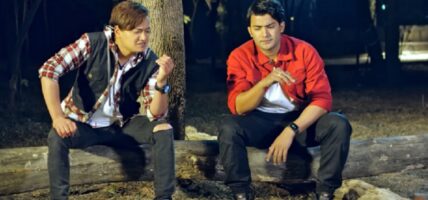 अभिनेता आकाश श्रेष्ठको फिल्म ‘हिँड्दा हिँड्दै’ को ट्रेलर यस्तो छ