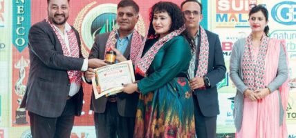 लक्ष्मी रेग्मीले जितिन् सर्वोत्कृष्ट लोकदोहोरी गायिकाको अवार्ड