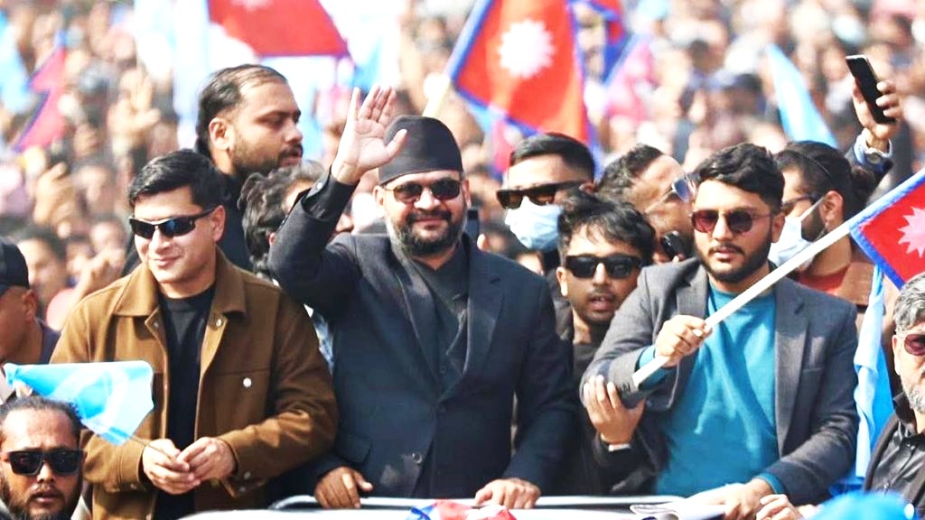 झापामा रास्वपाको सम्पर्क कार्यालयमा तोडफोड