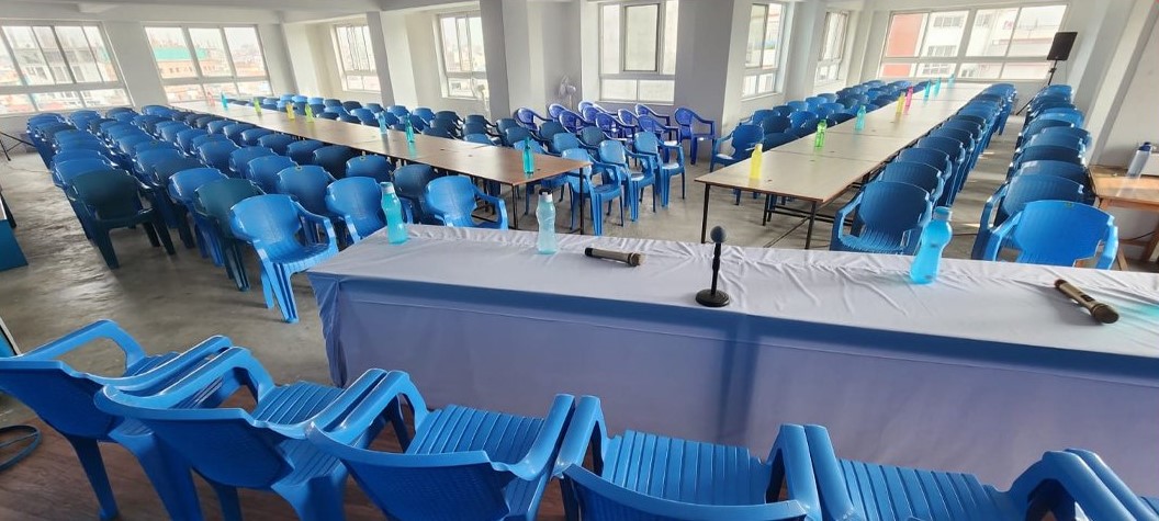 रास्वपा केन्द्रीय समिति बैठक बस्यो सदस्यलाई निलो कुर्सी