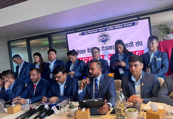 माग पूरा नभएसम्म श्रमिक विदेश नपठाउने व्यवसायीको चेतावनी