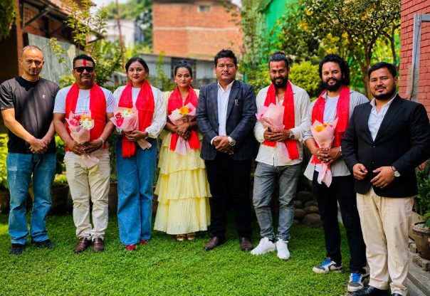 ‘लज्जावती’ प्रदर्शन अघि ड्रिम इन्टरनेशनलमा कलाकार सम्मानित १०० विद्यार्थीलाई निःशुल्क टिकट अवसर