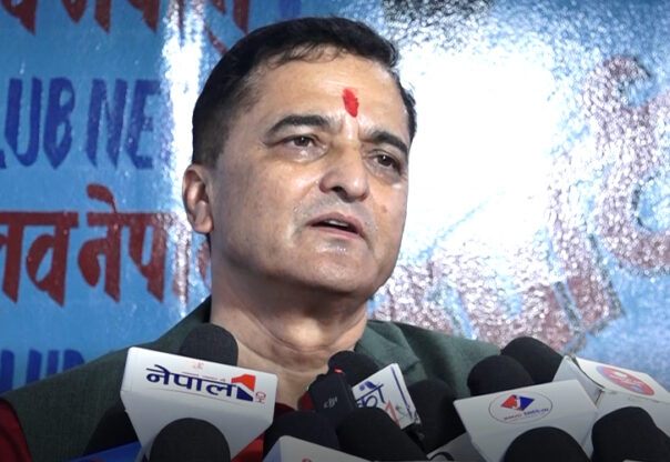 योगेश भट्टराईको समीक्षा– एमाले यथास्थितिमा अगाडि जान सक्दैन, केही नयाँपन दिनैपर्छ