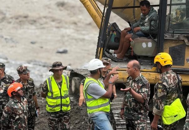 प्रधान सेनापति सिग्देलद्वारा त्रिशूली क्षेत्रको स्थलगत निरीक्षण