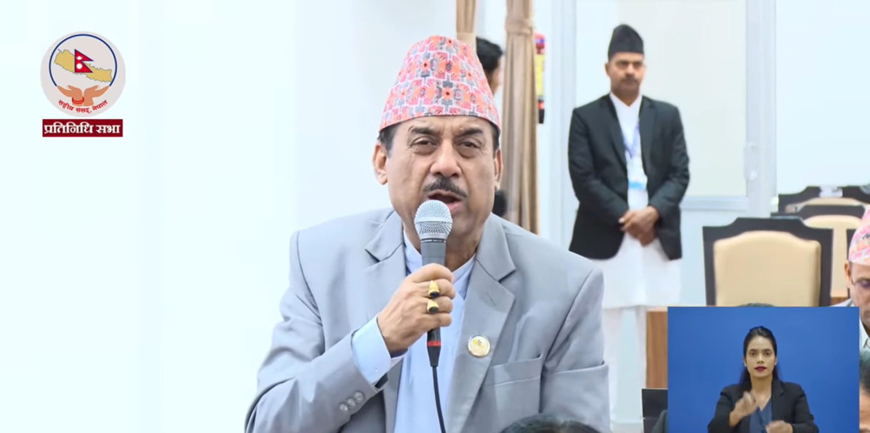 राप्रपा सांसद गिरीको प्रश्न: ‘सरकार किन बाटो बिराइरहेको छ ?’