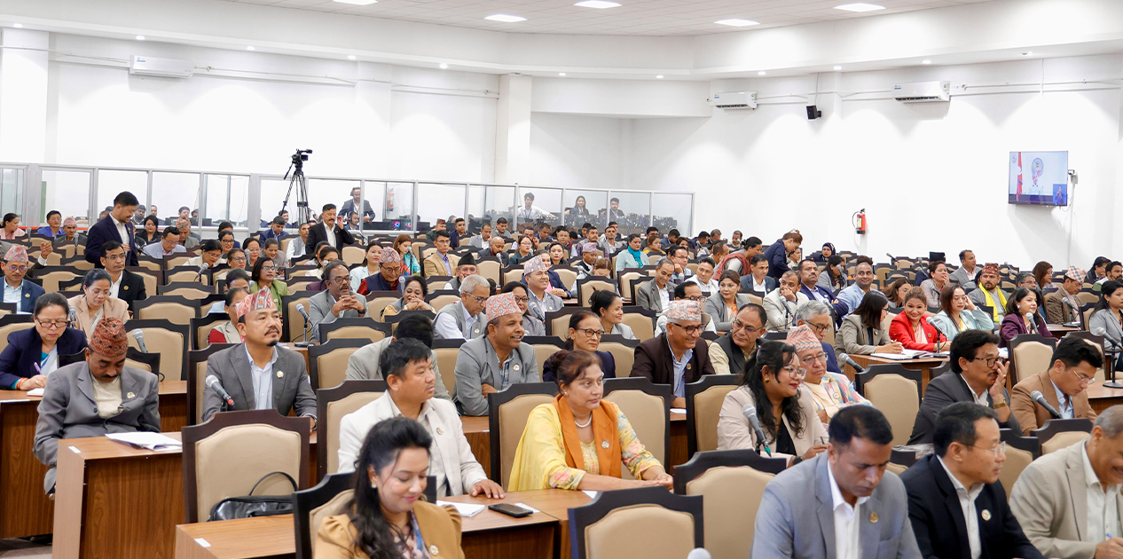 प्रतिनिधि सभाको बैठक बस्दै प्रतिनिधि सभाको बैठक बस्दै
