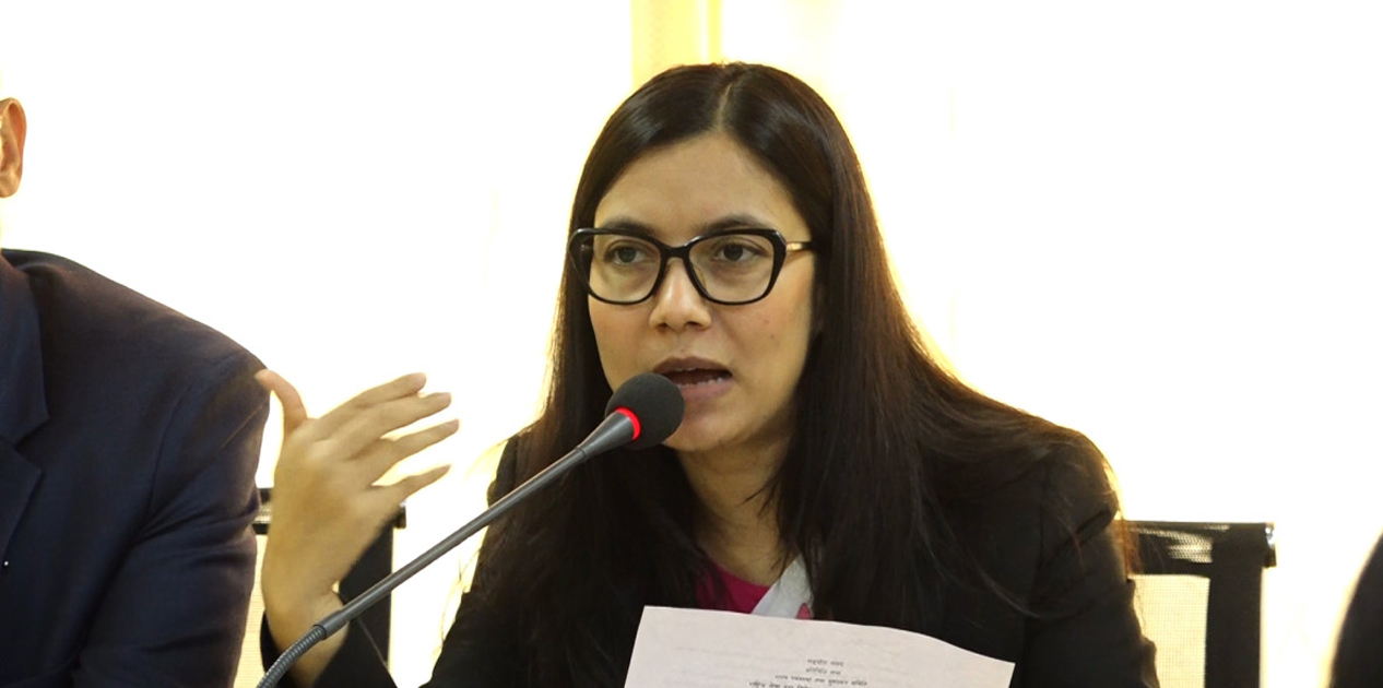 ‘दोहोरो सुविधा नपाउने गरी कानुन तर्जुमा गर्न लागिएको हो’ : कानुनमन्त्री गौतम ‘दोहोरो सुविधा नपाउने गरी कानुन तर्जुमा गर्न लागिएको हो’ : कानुनमन्त्री गौतम