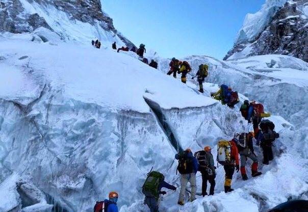 ३१ हिमाल आरोहणका लागि ७० देशका ७८८ आरोहीलाई अनुमति