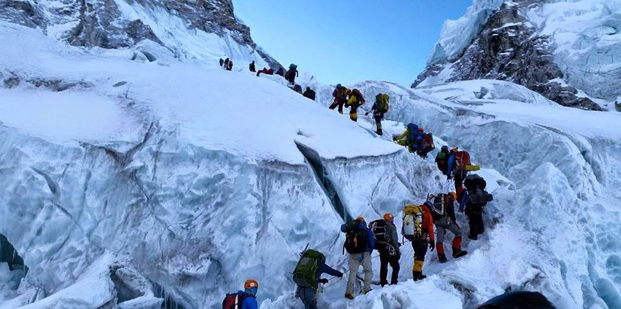 ३१ हिमाल आरोहणका लागि ७० देशका ७८८ आरोहीलाई अनुमति ३१ हिमाल आरोहणका लागि ७० देशका ७८८ आरोहीलाई अनुमति