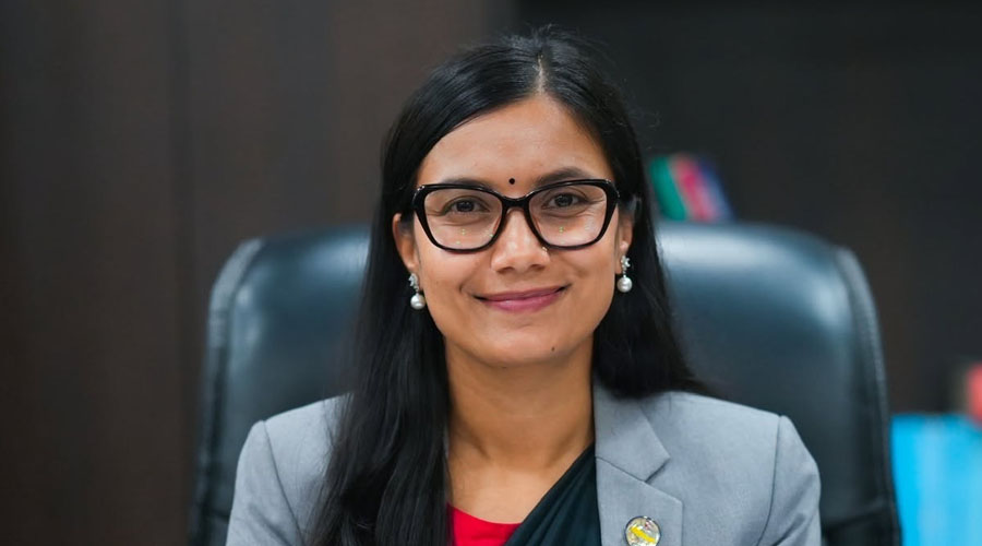 लगानीमैत्री र विकास वातावरण बनाउन कानुनी स्थिरता आवश्यक : मन्त्री गौतम लगानीमैत्री र विकास वातावरण बनाउन कानुनी स्थिरता आवश्यक : मन्त्री गौतम